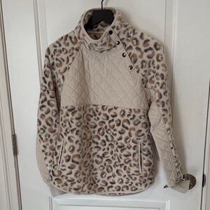 Abercrombie & Fitch Leopard Print Pullover Size S